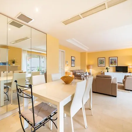 Banane Beau 2 Pieces *