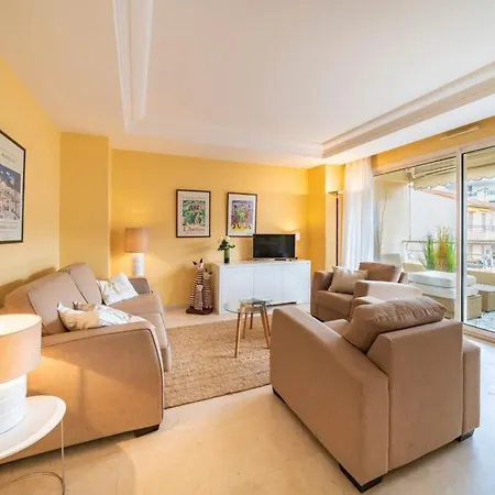 Banane Beau 2 Pieces Cannes